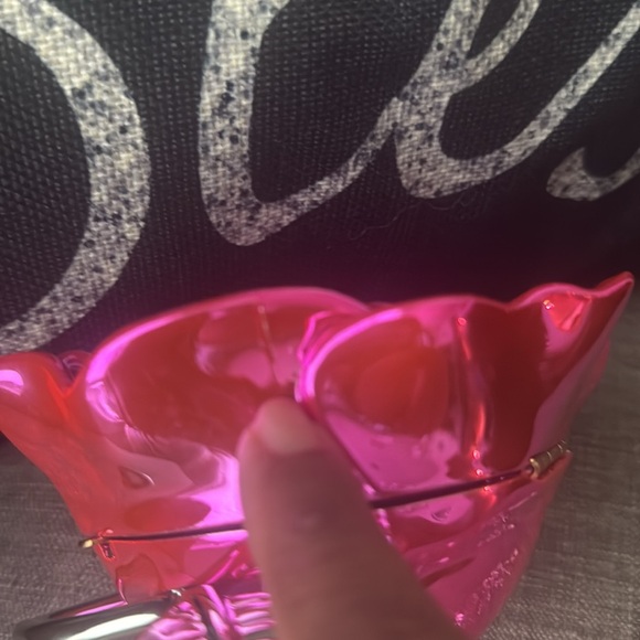 Magenta Pink Rose-Shaped Mini Elegant Coin Purse - Picture 10 of 10